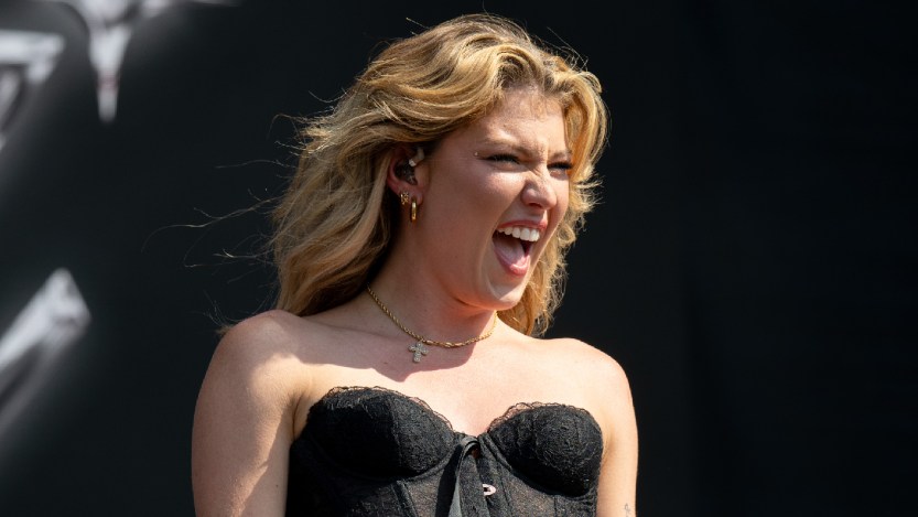 Dasha Responds To Viral Video Showing Her Macy's Thanksgiving Day Parade Performance Mishap