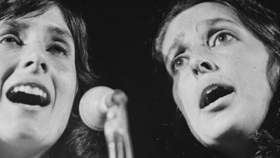 Joan Baez Avec Sa Soeur Mimi Farina