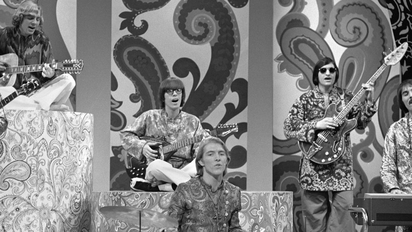 On This Day in 1967: The Strawberry Alarm Clock Scored a No. 1 Hit with the Psychedelic Pop Classic “Incense and Peppermints”