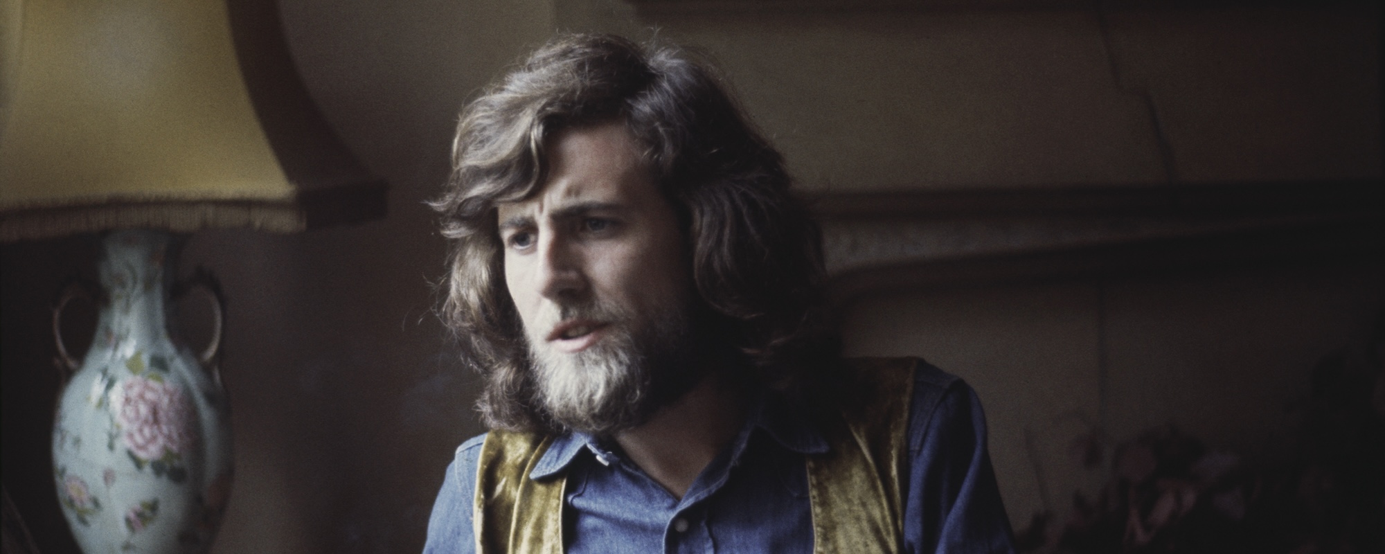 Weapons in the Hands of Wee Kiddos: How a Harrowing Set of Photographs Inspired Graham Nash’s “Teach Your Children”