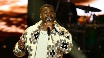 ‘The Voice’ Star Is “A Painter” on This Stunning Kansas Cover