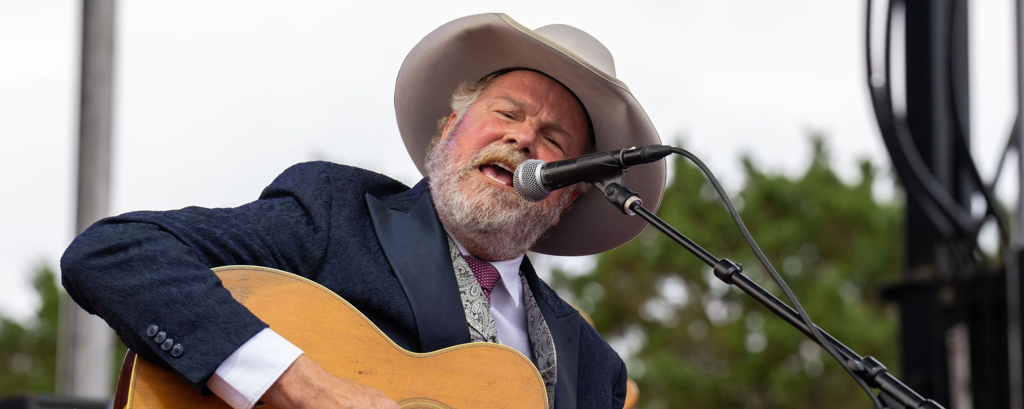 Robert Earl Keen Is Keeping the Road Going
