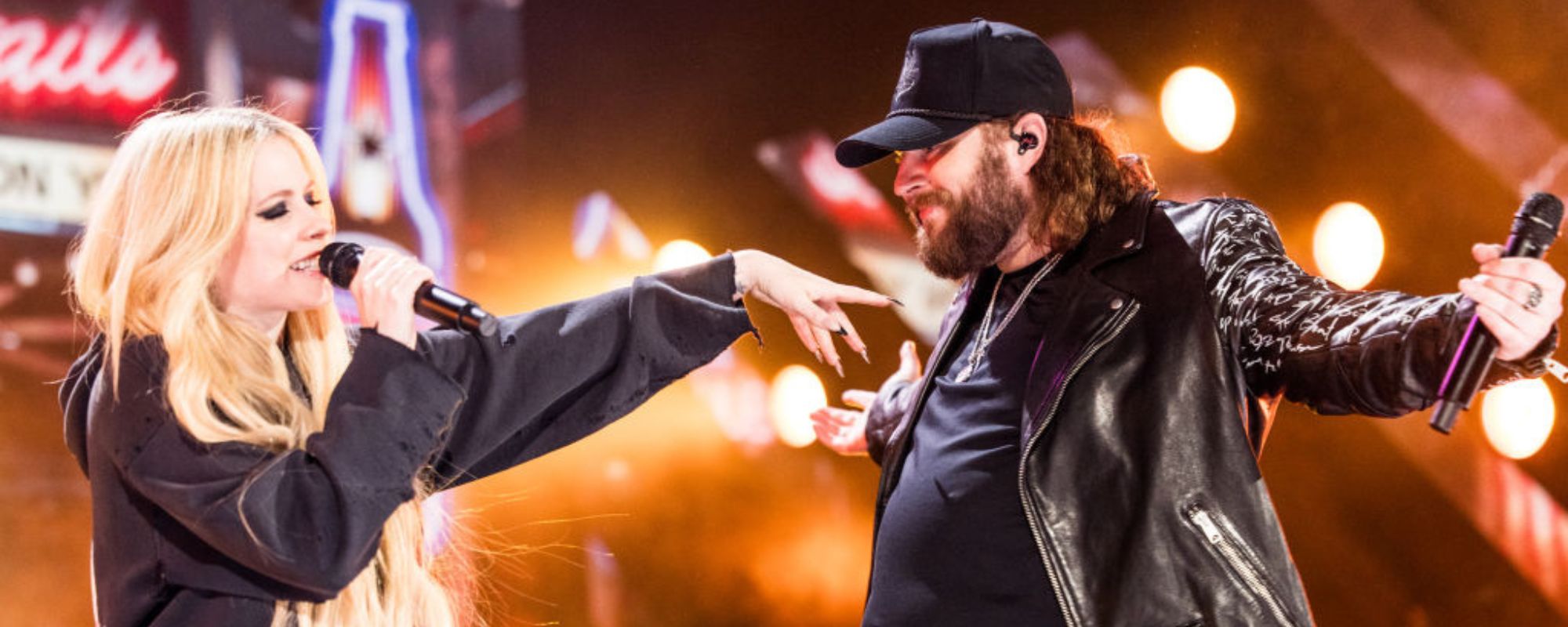 FRISCO, TEXAS - MAY 16: (L-R) Avril Lavigne and Nate Smith perform onstage at the 59th Academy of Country Music Awards at The Star in Frisco on May 16, 2024 in Frisco, Texas. (Photo by John Shearer/Getty Images for ACM)