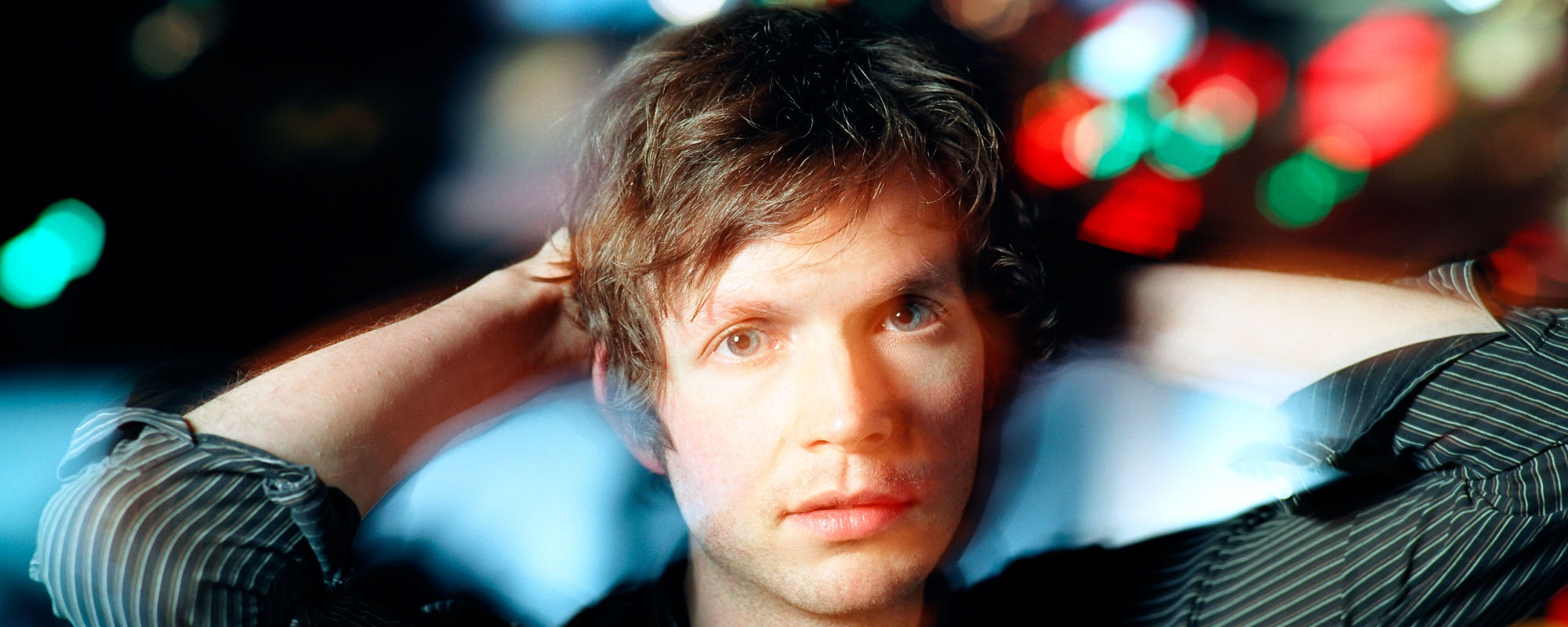 3 مغنيين روك كلاسيكيين من التسعينات معروفين باسم واحد فقط