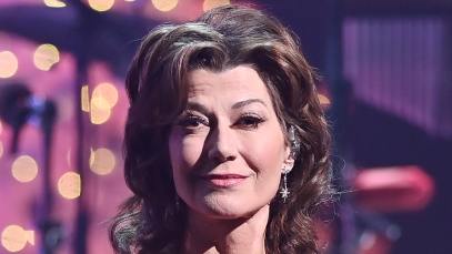 Amy Grant will return to host CMA Country Christmas