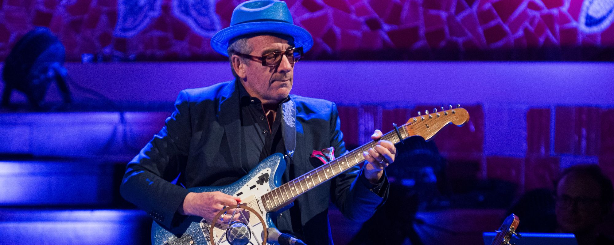 Remember When Elvis Costello Stopped A Live Performance On ‘saturday 