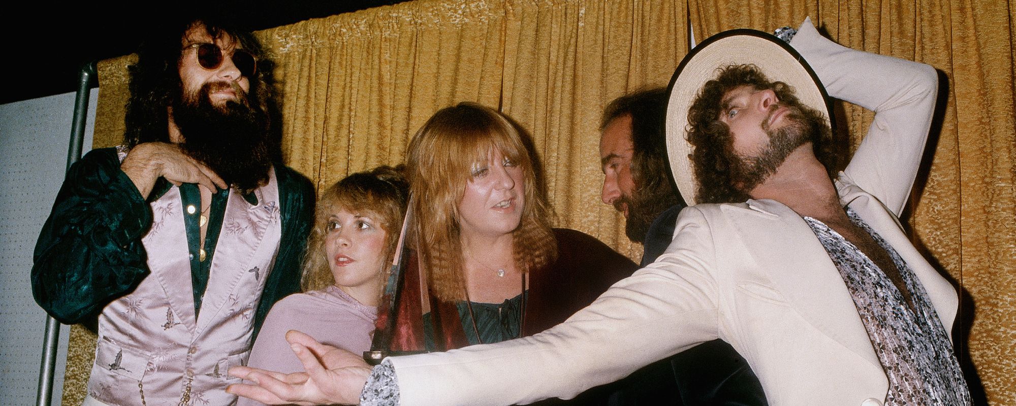 Members of Fleetwood Mac posing together