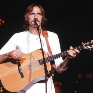 3 Massive 1970s Folk Hits That Everyone Loves—And Somehow Feel Completely Personal