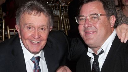 Bill Anderson and Vince Gill sit together