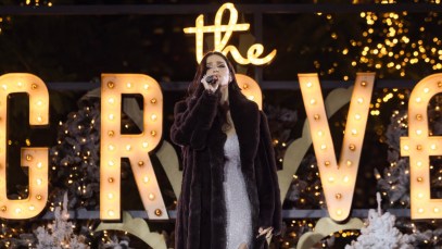 Watch ‘American Idol’ Winner Abi Carter Channel Her “Inner Mariah Carey” With a Magical Christmas at the Grove Performance