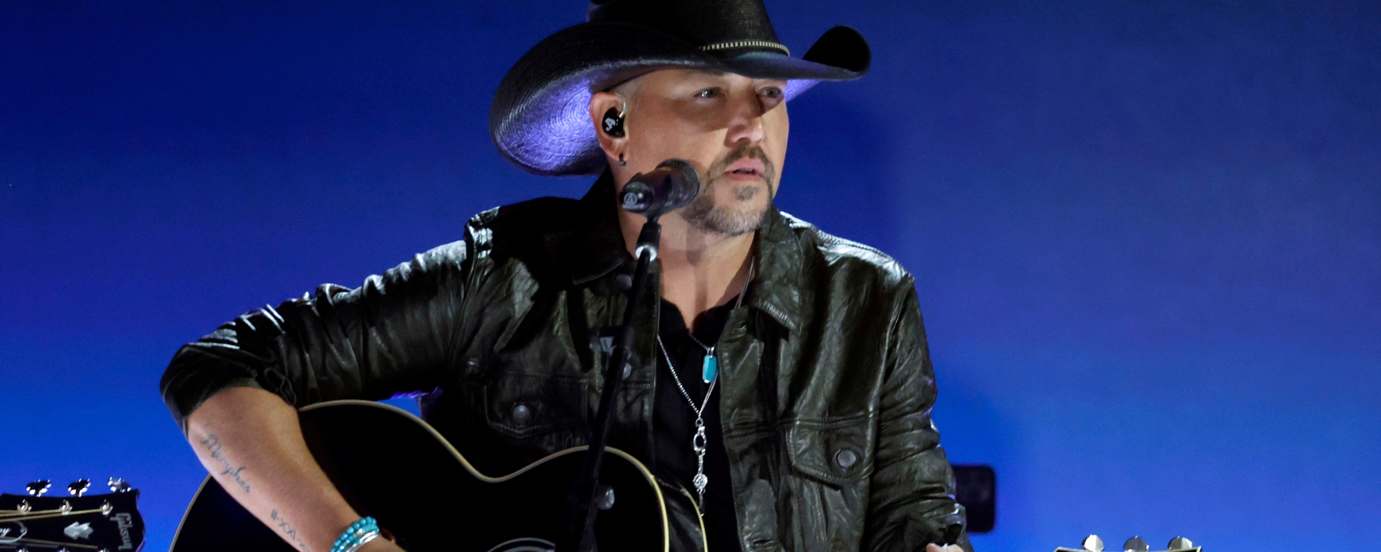 Jason Aldean’s Wife Welcomes Aspiring Artist To Join Jason Onstage for Cover of Miranda Lambert’s “Tin Man”