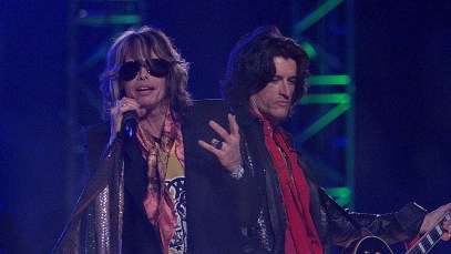 3 Soundtrack Cuts Every '90s Kid Knows By Heart