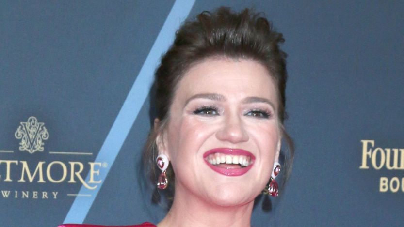 Kelly Clarkson Apologizes to Ruben Studdard After Mistakenly Believing Clay Aiken Won 'American Idol'