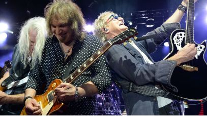 Time For Them to Fly: Watch REO Speedwagon's Final Show Ever