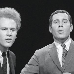 3 Folk Songs Everyone’s Covered—But Few Know the Original Singer