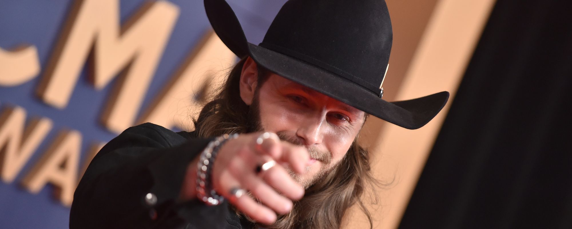 Hate Love? Here Are 5 Love-Hating Songs From Dierks Bentley, Miranda Lambert, More