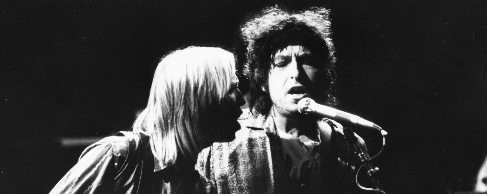 4 Songs That Prove The Traveling Wilburys Are the Greatest Rock Supergroup of All Time