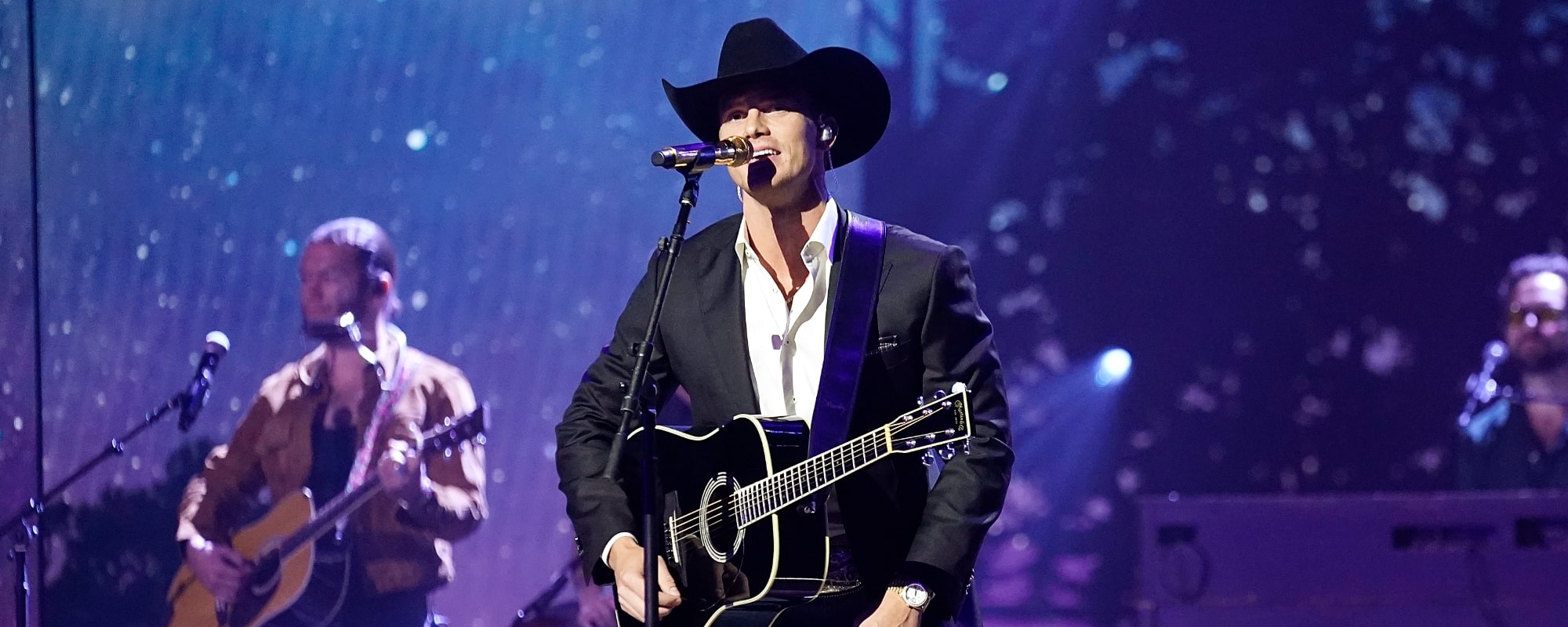 Parker McCollum's fellow artists defend him after Oliver Anthony's accusations.