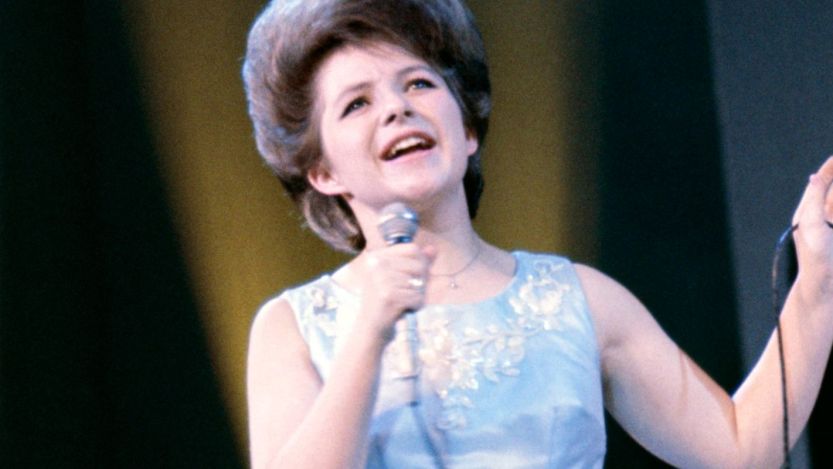 Brenda Lee performing