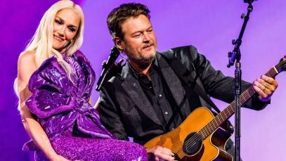 Gwen Stefani and Blake Shelton performing together