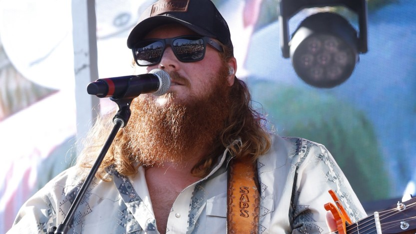 Country Singer Was Dumped by His Fiancée via Text While on Stage