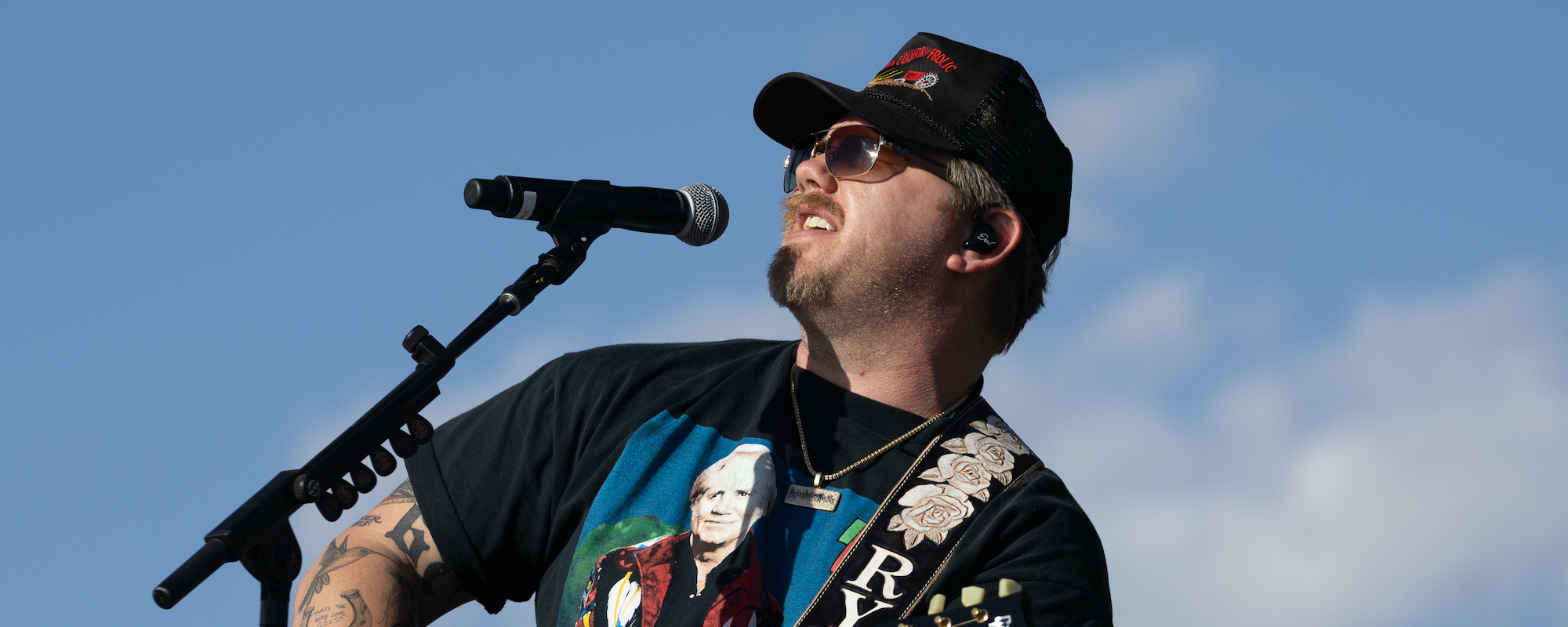 This Modern-Day Cover of Kris Kristofferson’s Classic “Help Me Make It Through the Night” Has the Internet Buzzing