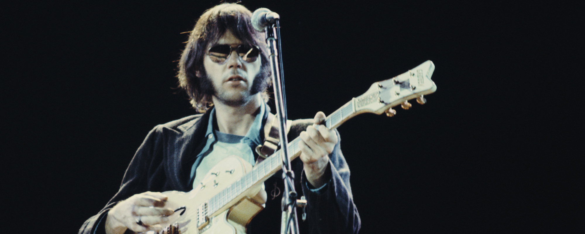 “We Needed a North Star and a Bit of a Compass”: How a Profound Piece of Neil Young’s Wisdom Saved Pearl Jam