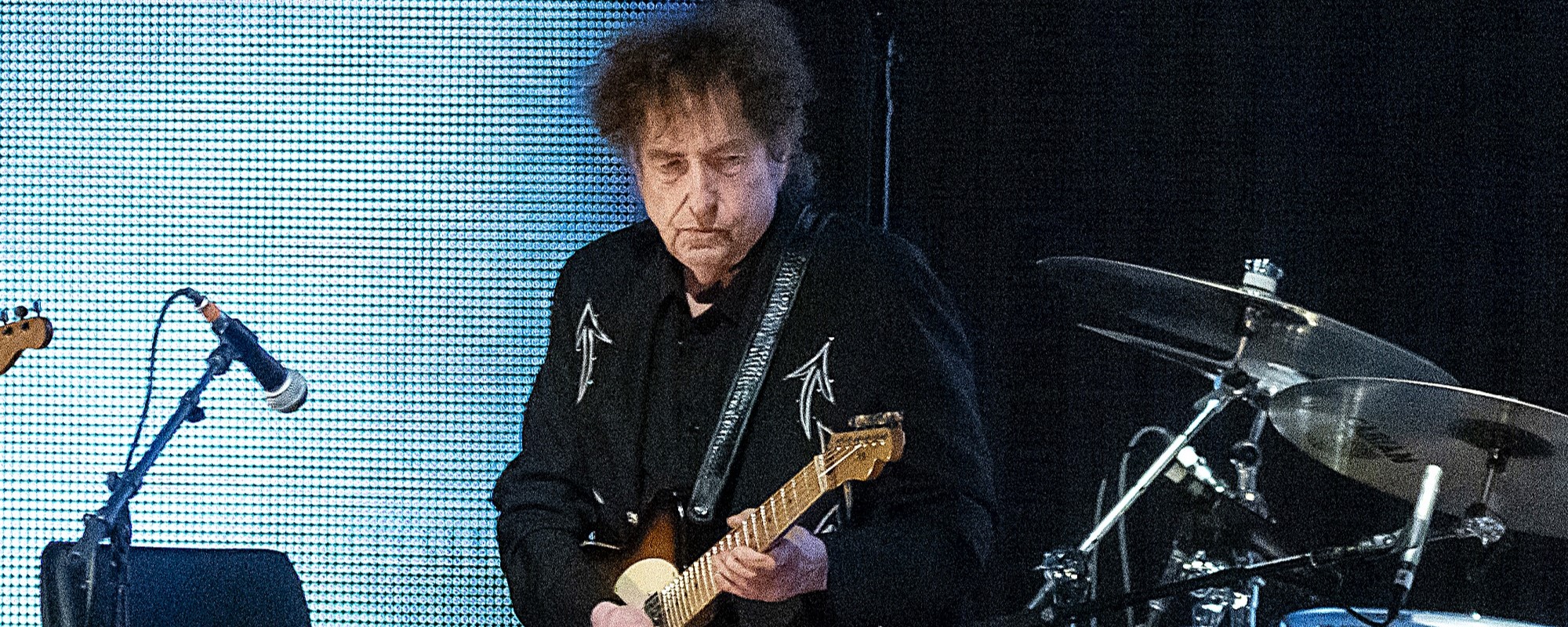 Bob Dylan Announces First Tour Dates of 2025; Shares Heartfelt Tribute to Late Band Keyboardist Garth Hudson