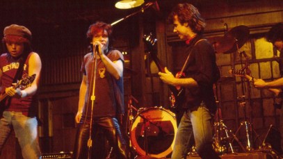 Toby Myers, Longtime Bassist for John Mellencamp, Has Died at Age 75 After Lengthy Cancer Battle