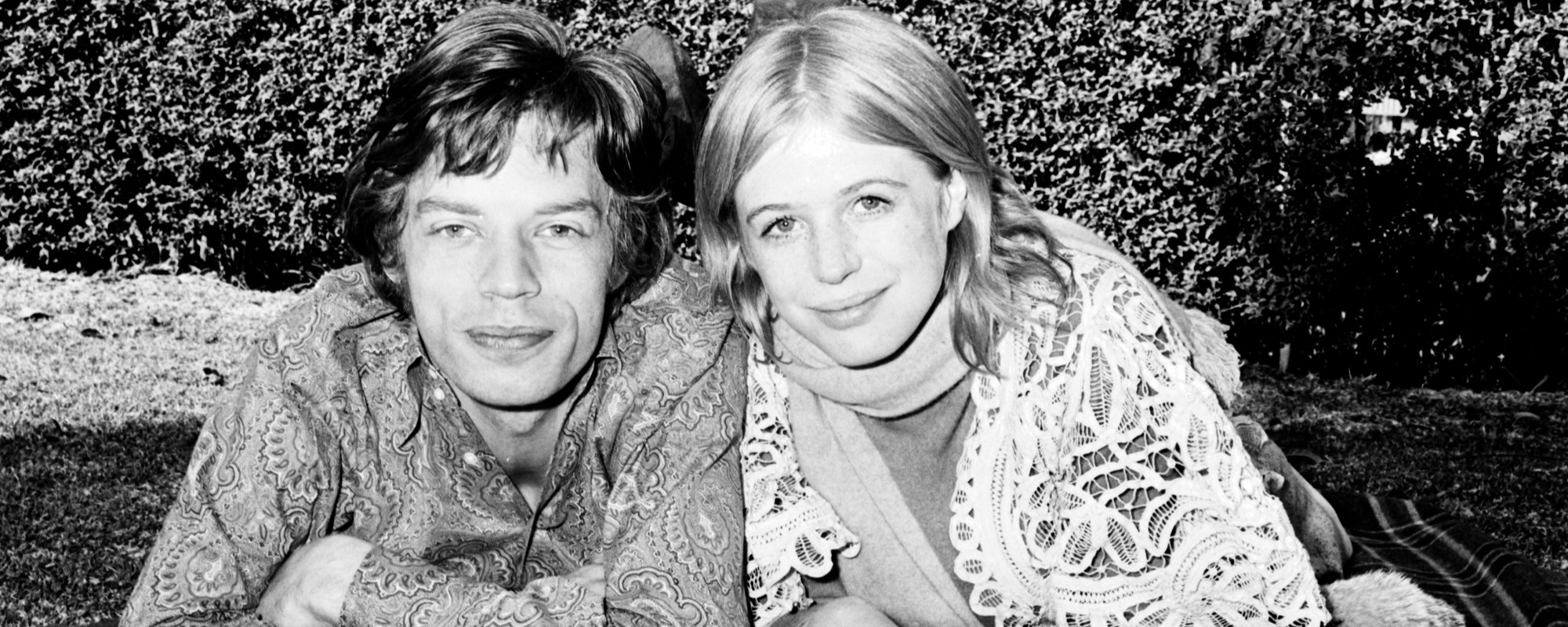 Mick Jagger, Rolling Stones Members, & Metallica Pay Tribute to Late U.K. Singer/Actress Marianne Faithfull