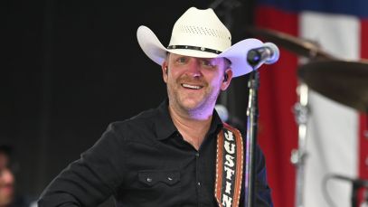The Massive Country Star Justin Moore Still Thinks Is “Overlooked”