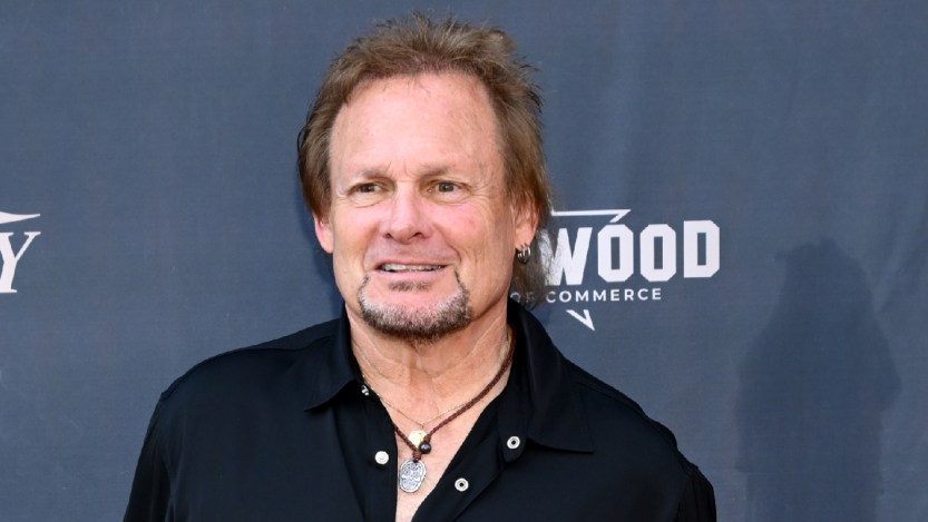 Michael Anthony Apparently Shocked When Roadie Wanted to Retire: "Why Should You?"