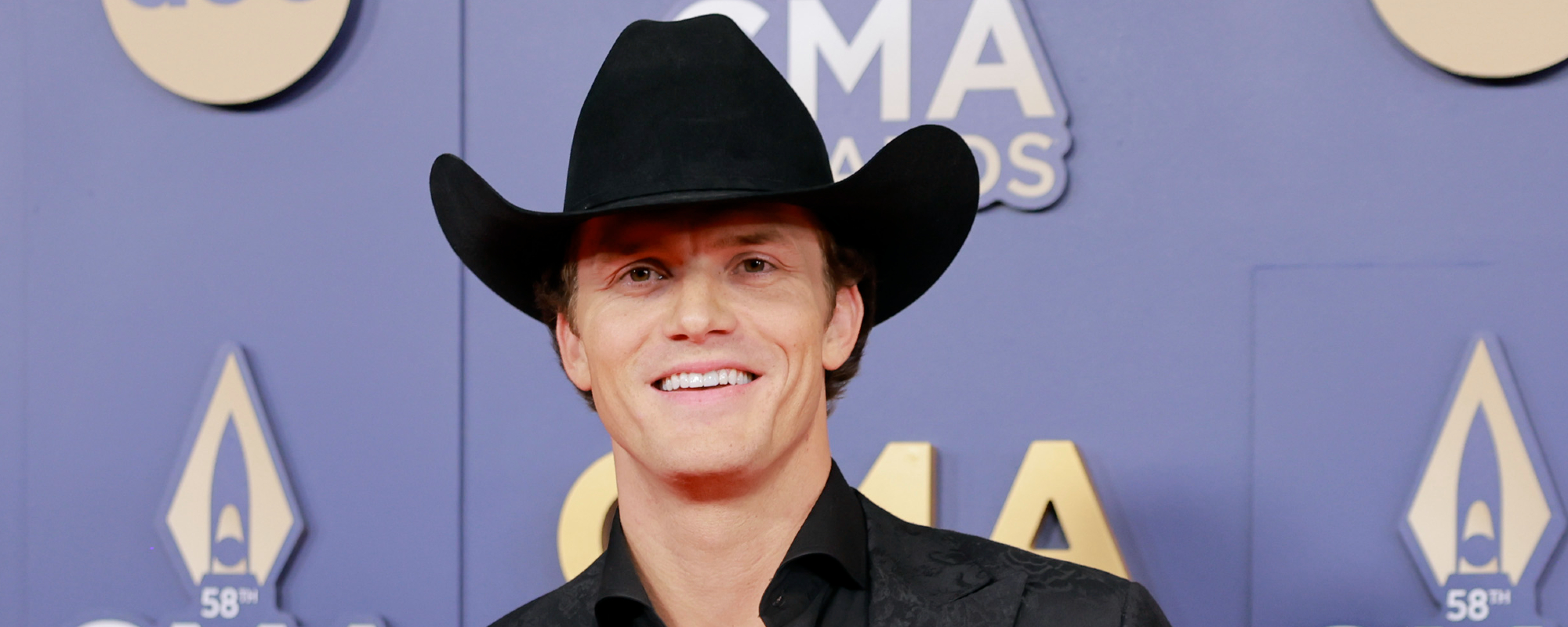 Parker McCollum Apologizes to Fans After Ending Concert Early Due to Sickness