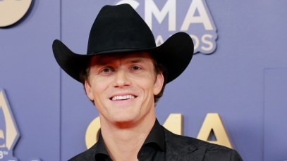 Parker McCollum Apologizes to Fans After Ending Concert Early Due to Sickness