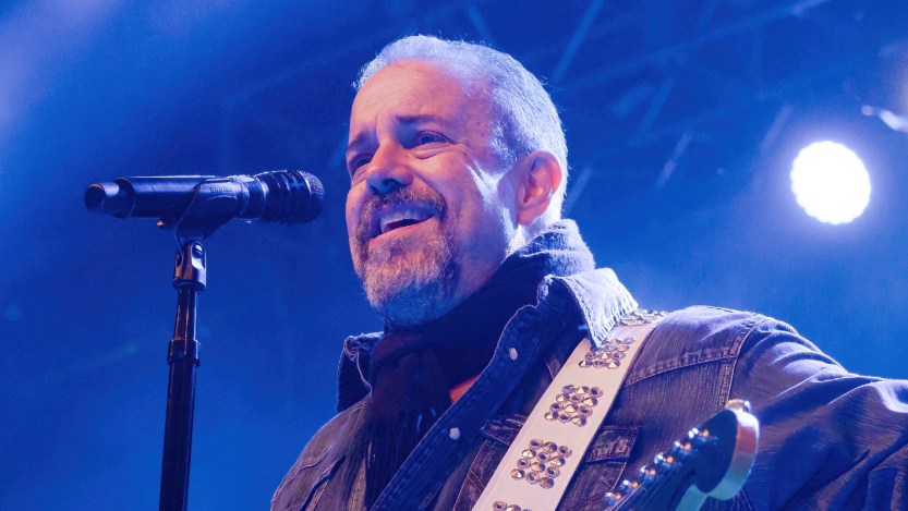 The Mavericks Singer Raul Malo Offers Update on Needing a Tumor Removed From His Liver