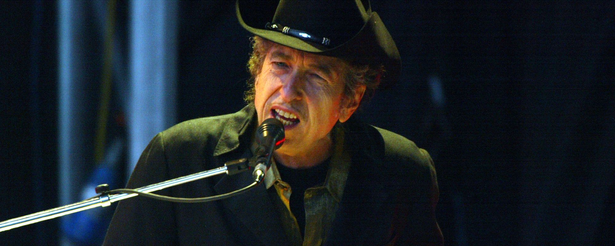 Bob Dylan performing