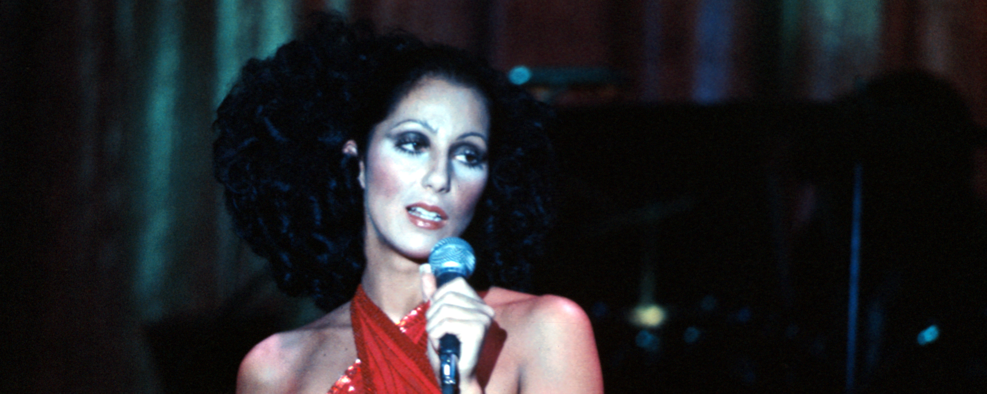 “She Hated It”: The No. 1 Hit Cher Had To Be Begged To Sing (On Hands and Knees)