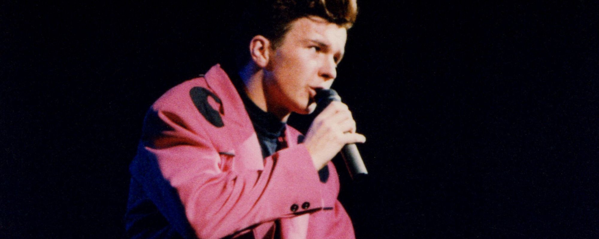 “A Lot of Artists Would Freak”: Rick Astley Finally Reacts To Becoming a Viral Prank