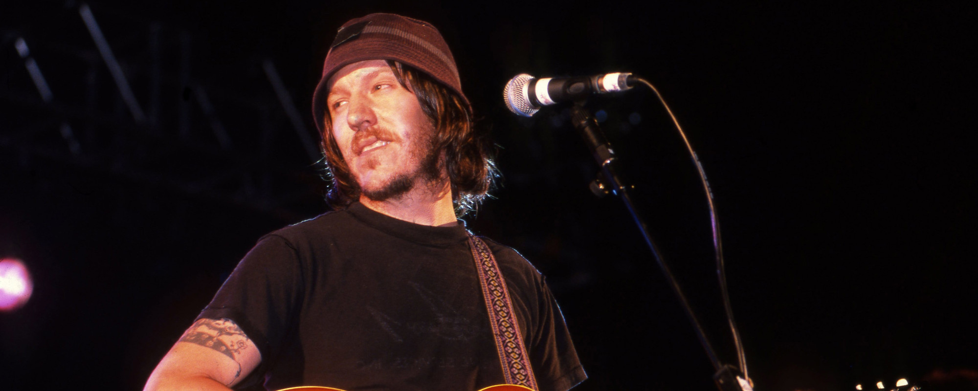 5 Tracks That Display Elliott Smith’s Mastery of the Sad Song