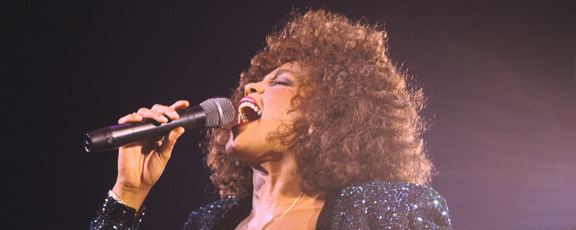 Whitney Houston’s 3 Best Live Performances of “I Wanna Dance With Somebody (Who Loves Me)”