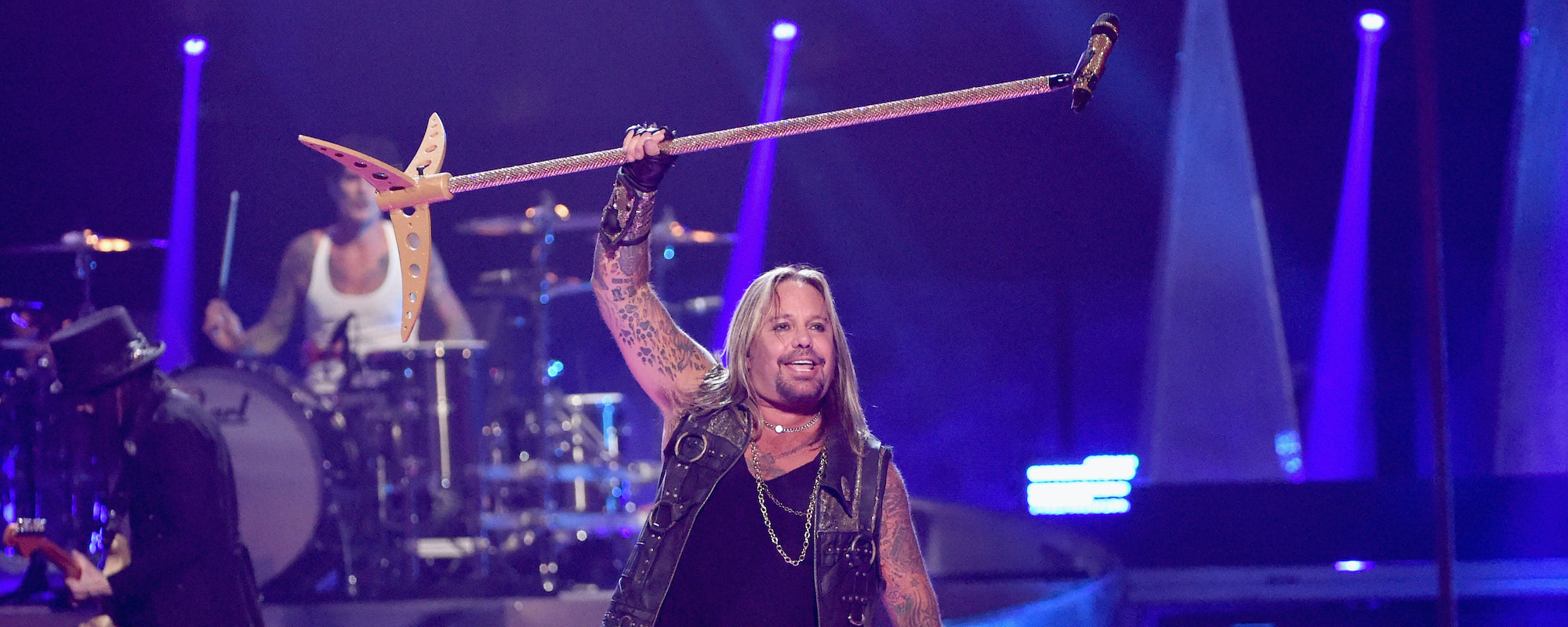 3 Rocking Vince Neil Vocal Performances That Defined Mötley Crüe’s Success