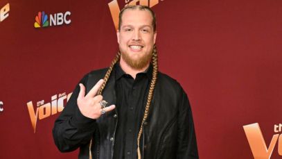 ‘The Voice’ Star Huntley Hangs Out With Jelly Roll, MGK in Phoenix