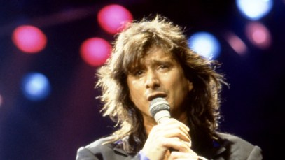 3 Hit Songs That Threw the Songwriting Rule Book Out the Window