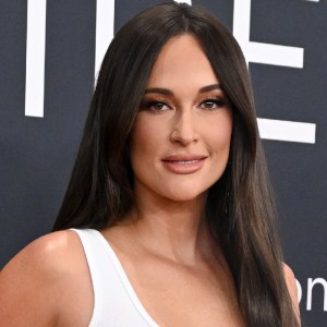 3 Country Songs That Make You Believe in Love for Three Minutes