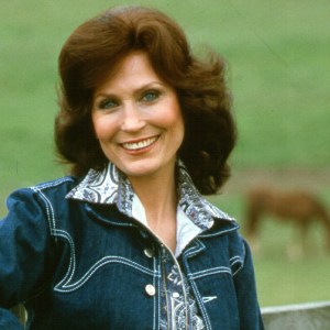 Loretta Lynn Heading to Broadway With New Musical About Her Life Called 'Coal Miner’s Daughter'