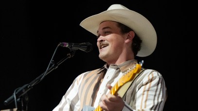 Zach Top Decides to Refund Fans After Finishing Concert While Sick