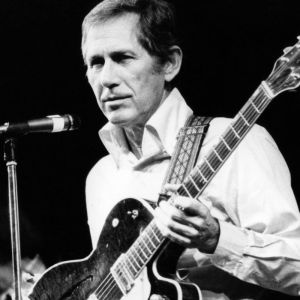 Chet Atkins performing