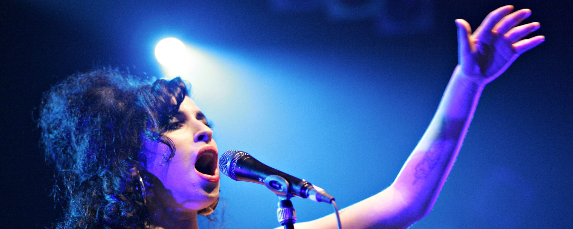 The Meaning Behind “Tears Dry on Their Own” by Amy Winehouse