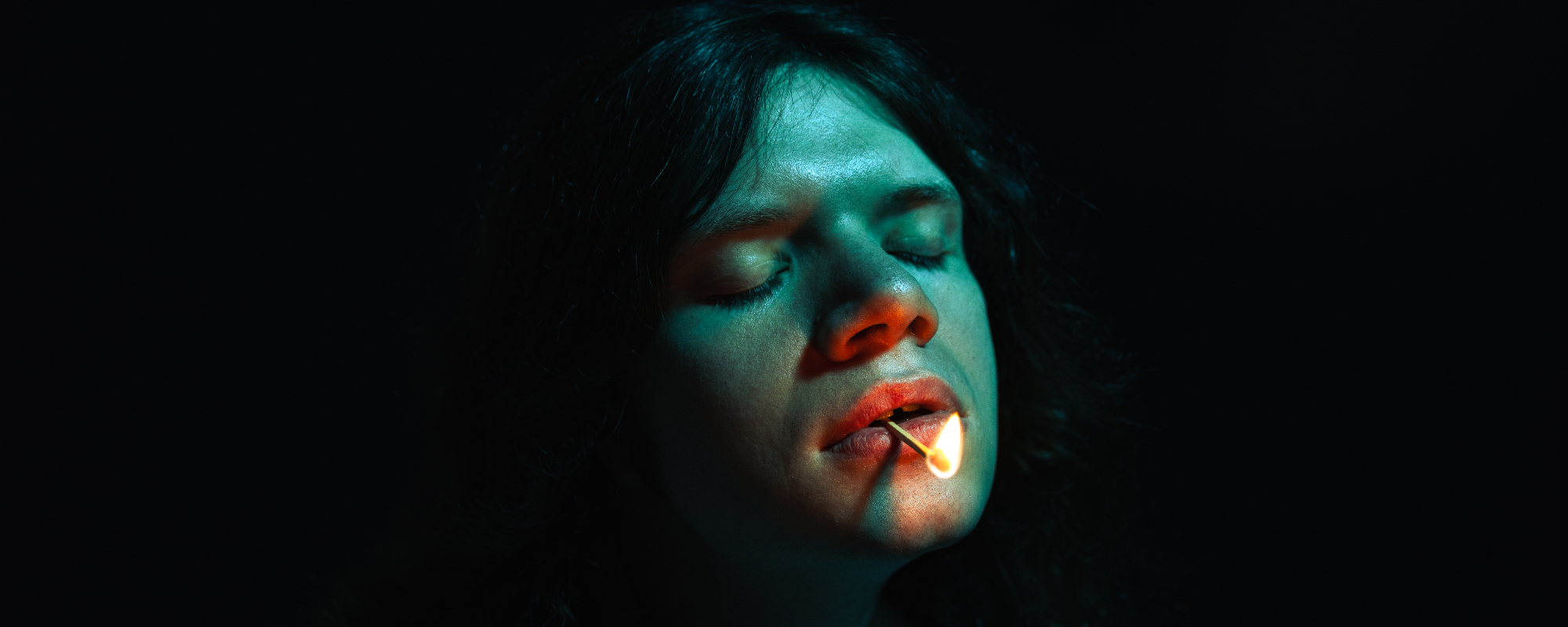 Exclusive: Sawyer Hill Debuts Blistering Indie Rock Track “Aiming At My Head”