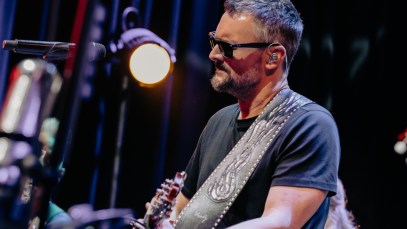 A Choked up Eric Church Delivers Moving Speech, Sings Heartfelt Tribute to Las Vegas Shooting Victims at ‘Opry 100’